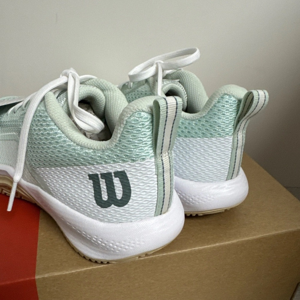 Wilson Rush Pro Lite Womens 6 White/Opal Blue Tennis/Pickleball Shoes New - Picture 4 of 4